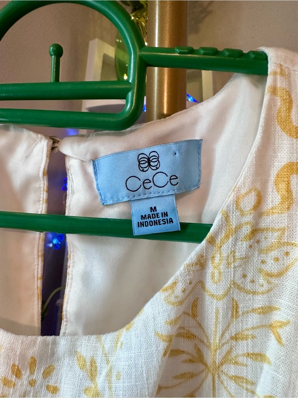 CeCe Cream & Yellow Sleeveless Tank Top PRELOVED IN EXCELLENT CONDITION - Picture 5 of 6